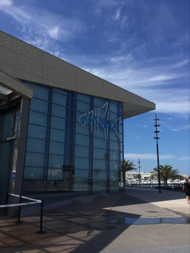 Appartement T2 Au Port De Canet-En-Roussillon - Proche De La Plage Et De L'Aquarium Oniria מראה חיצוני תמונה